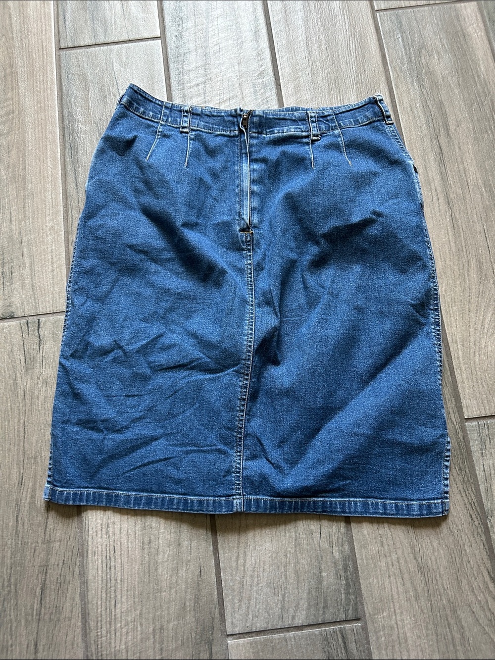 Liz Claiborne Blue Denim Pencil Skirt - Picture 5 of 6